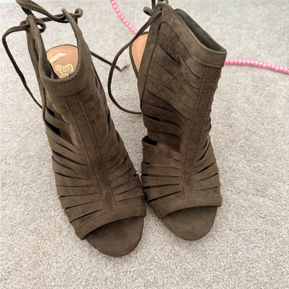 Stylish Women's Shoes